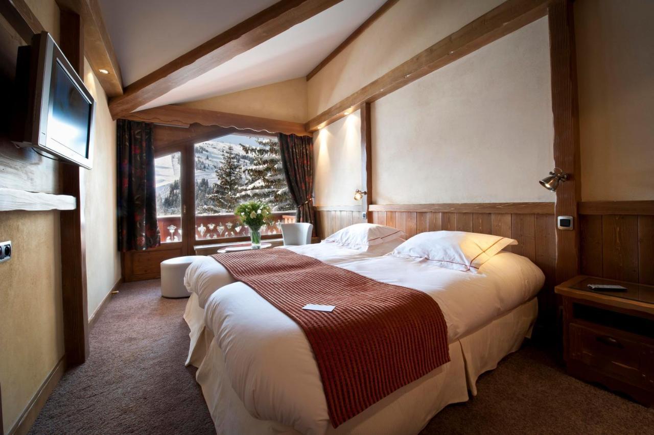Hotel Les Sherpas Courchevel Exterior photo