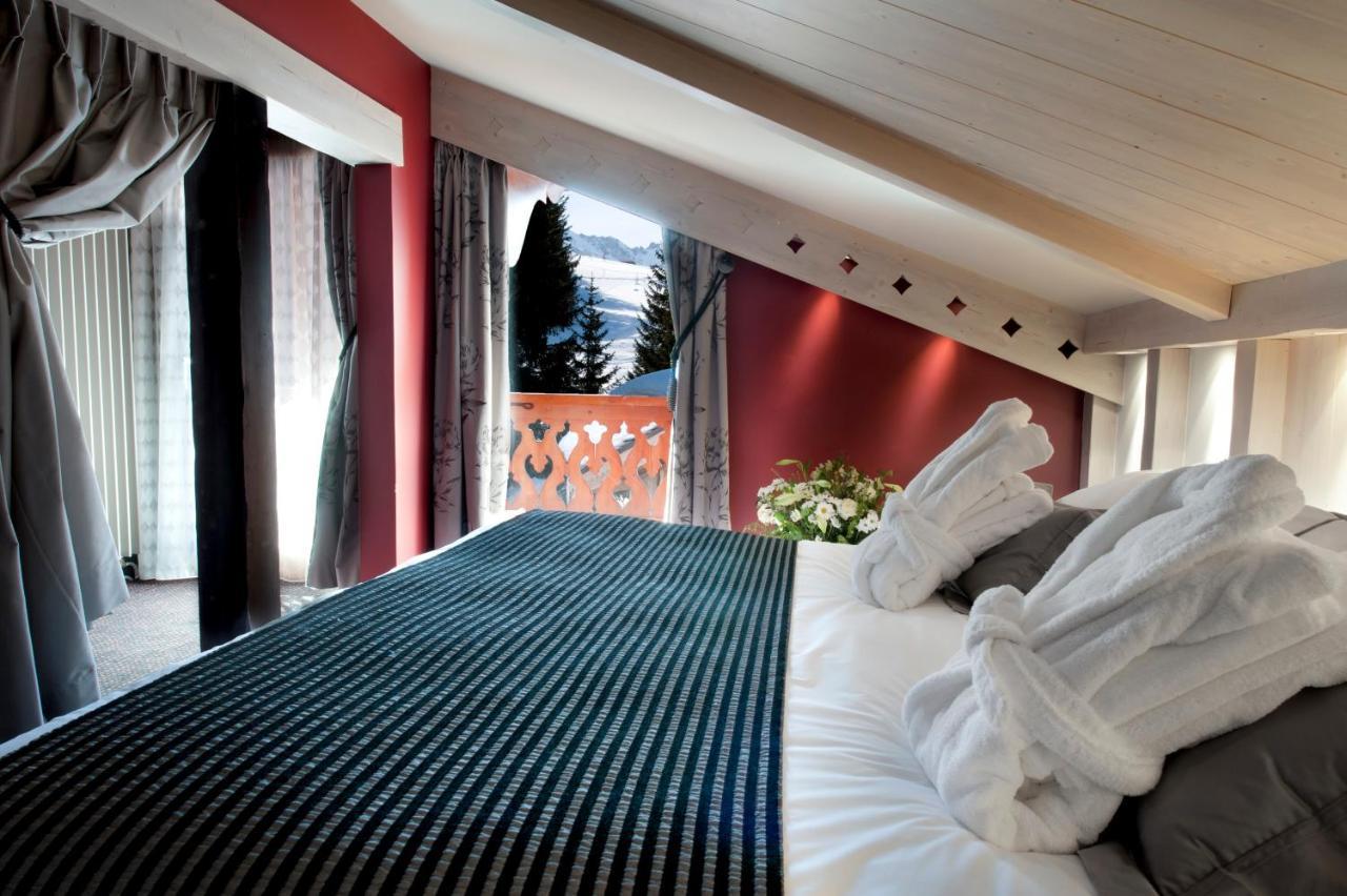 Hotel Les Sherpas Courchevel Exterior photo